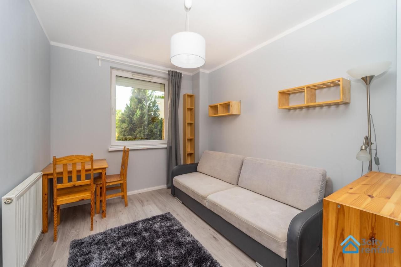 Lejlighed For 10 With Garden And Parking